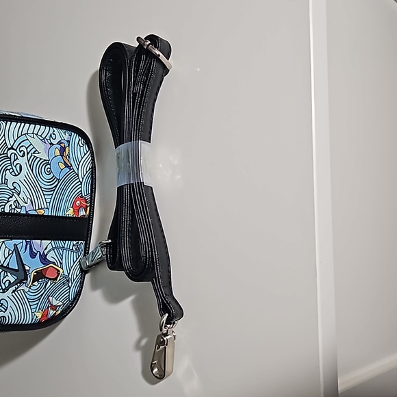 Loungefly Gyarados Magikarp Barrel Bag RARE - Picture 8 of 9